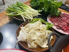 -重庆故事姊妹老火锅(财经学院店)