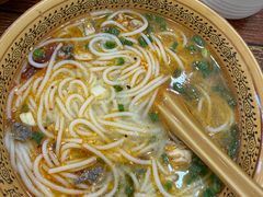 -正宗李家土鸡米线店