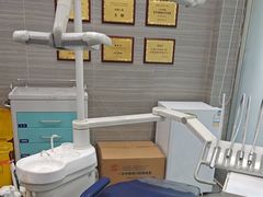 -上海仁爱医院口腔科 · 种植