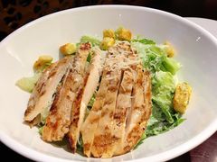 碳烤鸡胸凯撒沙拉-bluefrog蓝蛙(悠唐购物中心店)