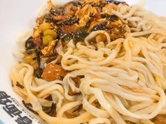 -浑河春面馆非遗鹿角面(良乡店)