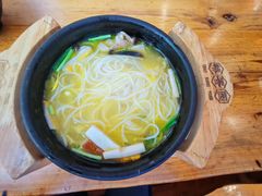 -桥香园过桥米线(国贸店)