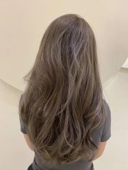 -变画·发型STUDIO