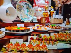-雍容荟帝王蟹活龙虾展台自助(IFS黑金店)