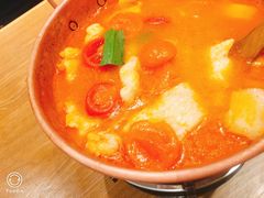 版纳野果酸汤鱼-云海肴·汽锅鸡·云南菜(东坝金隅店)
