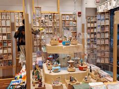 -猫的天空之城概念书店(杭州南宋御街店)