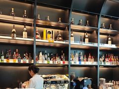 -星河吉酒店-BOND大堂吧·咖啡·简餐