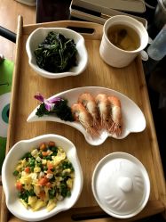 -卓玥国际月子会所(罗山路店)