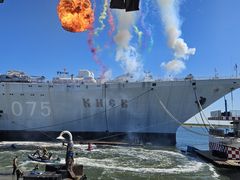 -泰达航母主题公园