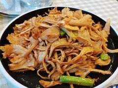 肉炒栗树菌-京北渔家傲