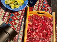 昆明寻甸酸菜牛肉火锅-云边嬢嬢·云南野料现摏火锅