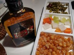 开胃小菜和餐前水果-荷塘秋月·本帮江浙菜(国权路店)