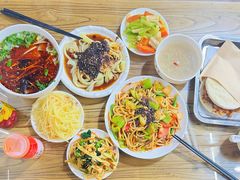 -陇上全荟兰州传统牛肉面(延吉路店)