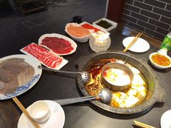 -怡品川宇火锅(宝立方店)