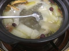 -濠轩阁特色生蚝火锅(水湾路店)