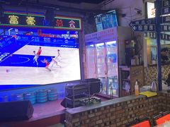 -马路牙子烧烤音乐酒馆(望京店)
