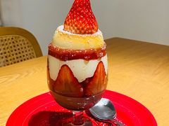 草莓重焙茶布丁杯-SorSod 咖啡&食堂