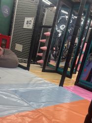 -MELAND CLUB亲子乐园·派对·餐厅(北京芳圆里ID MALL店)