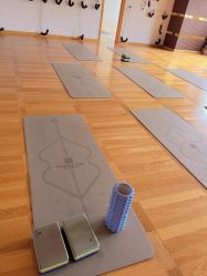 -悦尚生活空间•瑜伽普拉提•悦心芳香疗愈SPA