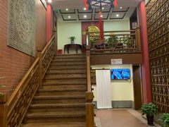 -梅龙镇酒家(南京西路总店)