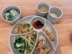 -素满香·全民食养自助(长宁龙之梦店)