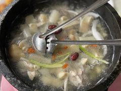 -墨脱石锅椰子鸡•海鲜糟粕醋(榆亚路店)