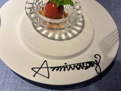 -弦月窗LUNETTE BY AMANDA(复兴路店)