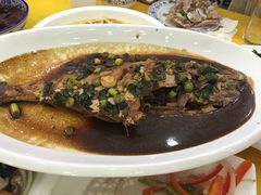 -侬佳蒸菜馆(听潮店)