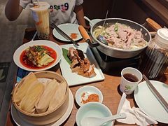 -全牛匠·乐山跷脚牛肉(西单华威约饭街店)