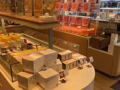 零售区-好利来(马栏广场店)
