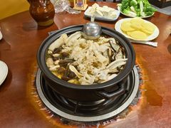 -菌之家·专业纯野生菌火锅·特色炒菌