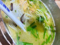 -魔都三兄弟酸辣粉·蘸卤炸串(虹桥万科店)