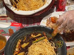 -肥肥虾庄·金牌油焖大虾(汉口城市广场店)
