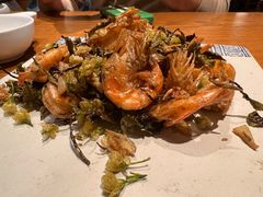 普洱茶香酥虾-云海肴·汽锅鸡·云南代表菜(天山百盛优客店)