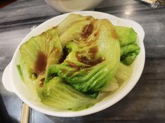 白灼生菜加牛腩汁-竹园竹升面(西关总店)