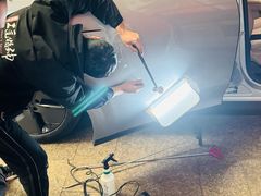 -鲨鱼皮汽车凹陷玻璃修复(静安店)