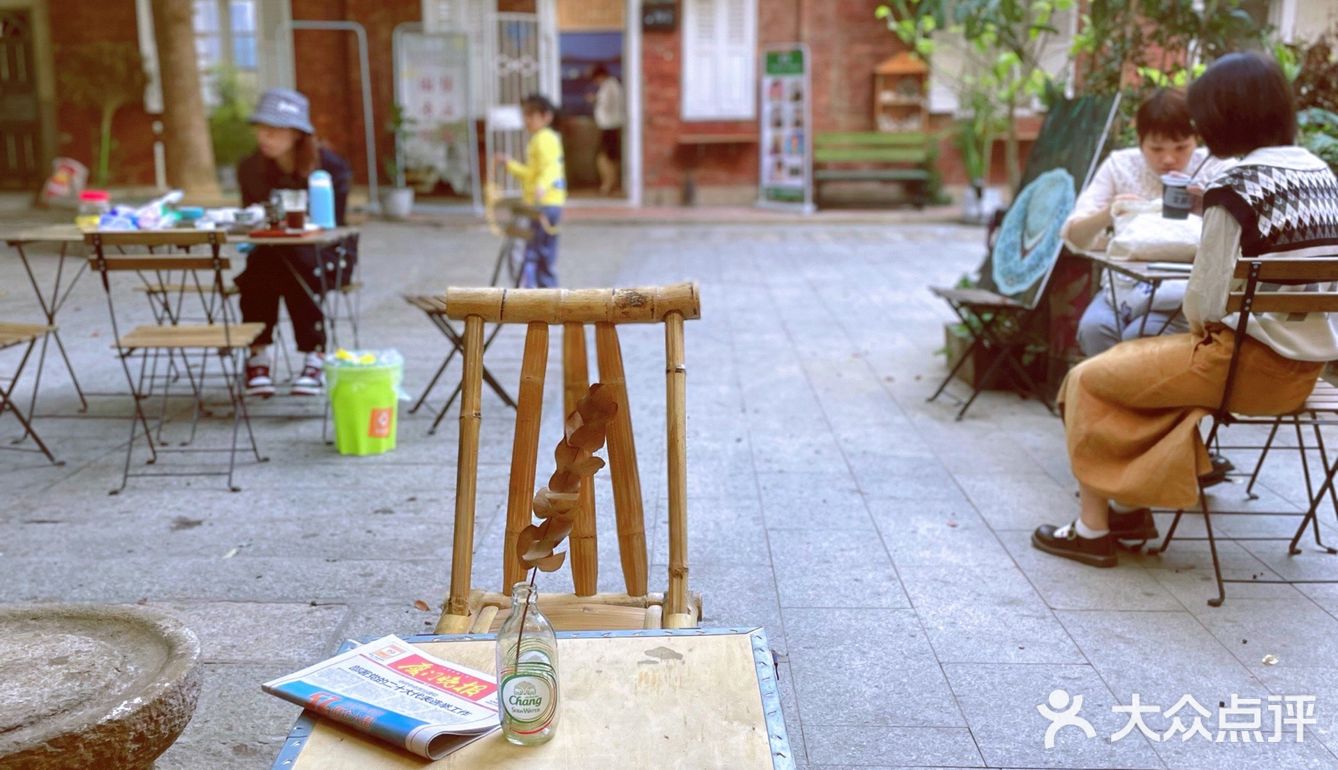 透着朴实的人间烟火气