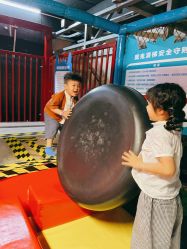 -蹦贝运动中心·蹦床·攀岩·闯关(龙岗店)