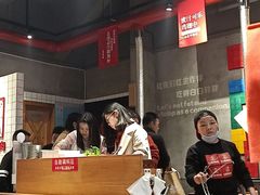 大堂-么肆烤肉·中式自助·烤肉大排档(街道口季佳PAI店)