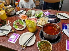 -四囍码头海鲜烧烤自助火锅(外滩南京东路悦荟广场店)