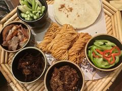 -唐山宴百姓府邸院落中餐