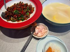 -有红鸡毛店·川菜(建设路店)