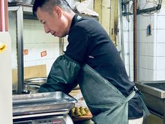 -梅记大块头爆鱼店(乍浦路店)