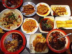 -爆炸头阿姨小四川正宗川味小吃(无任何分店)