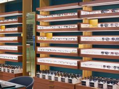 -LensCrafters亮视点(东方新天地店)