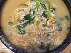-三姐妹·海鲜大排档