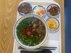 -陇兴楼兰州拉面(西安咸阳国际机场店)