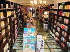 -钟书阁(松江泰晤士小镇店)