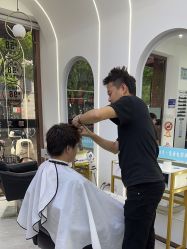 -臻艾Hair Salon