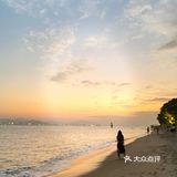 吃：美食比较清淡 适合沿海的人口味穿着